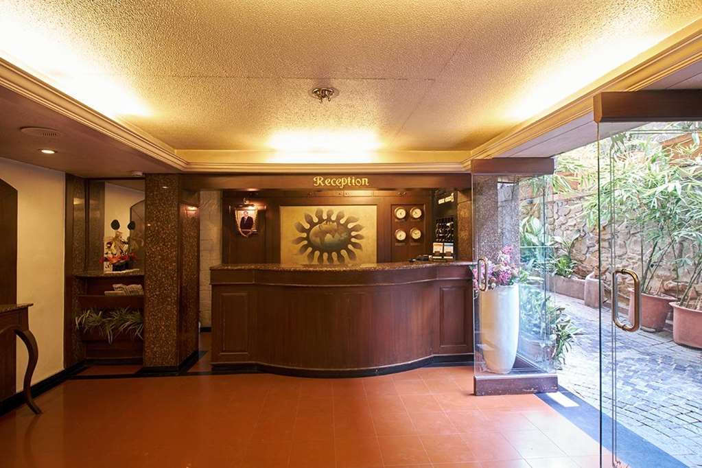 Hotel Srimaan Poona Interieur foto