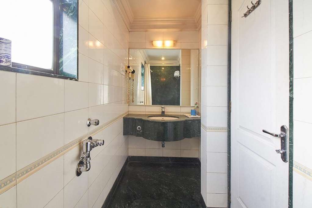 Hotel Srimaan Poona Kamer foto