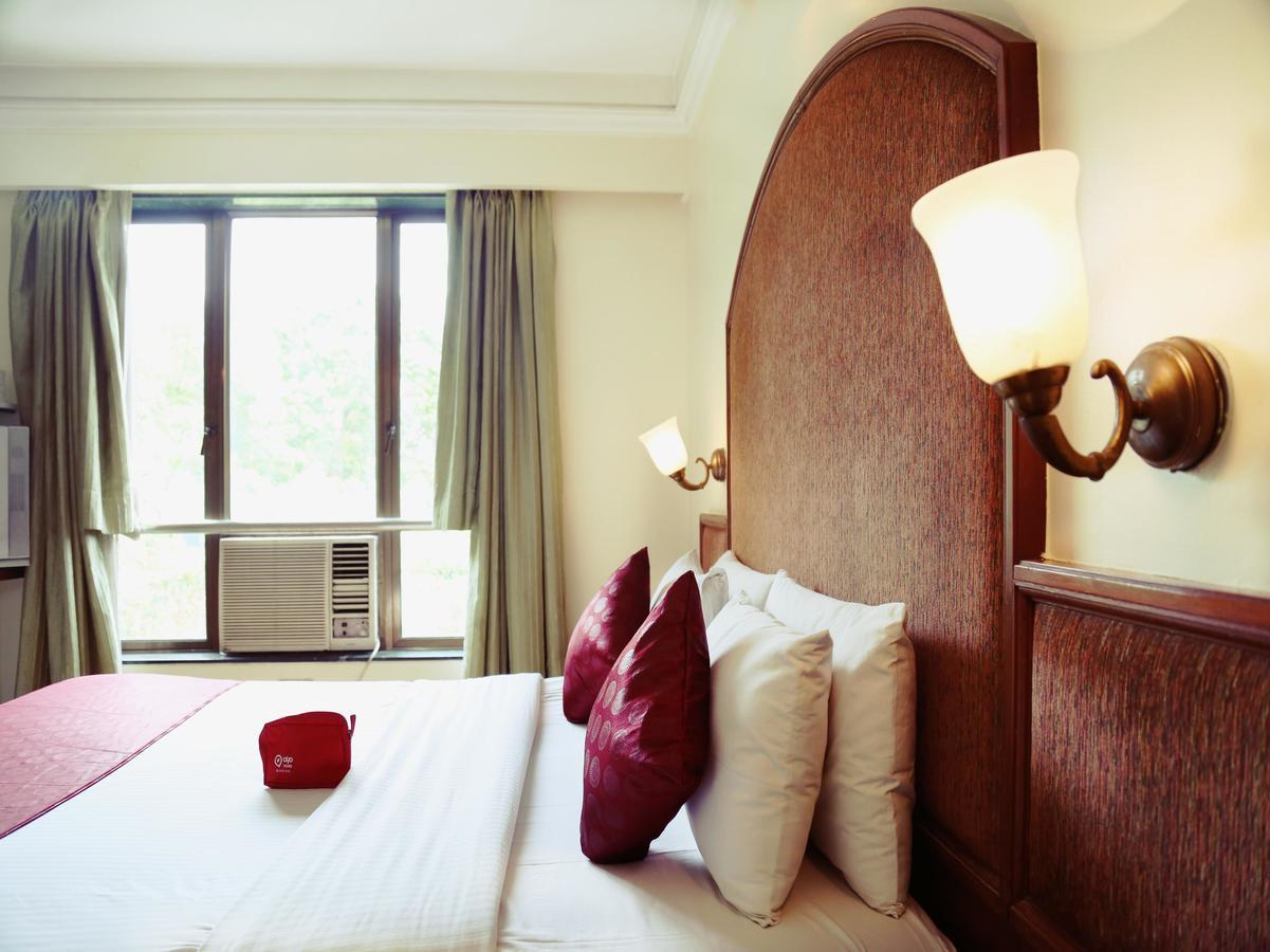 Hotel Srimaan Poona Buitenkant foto