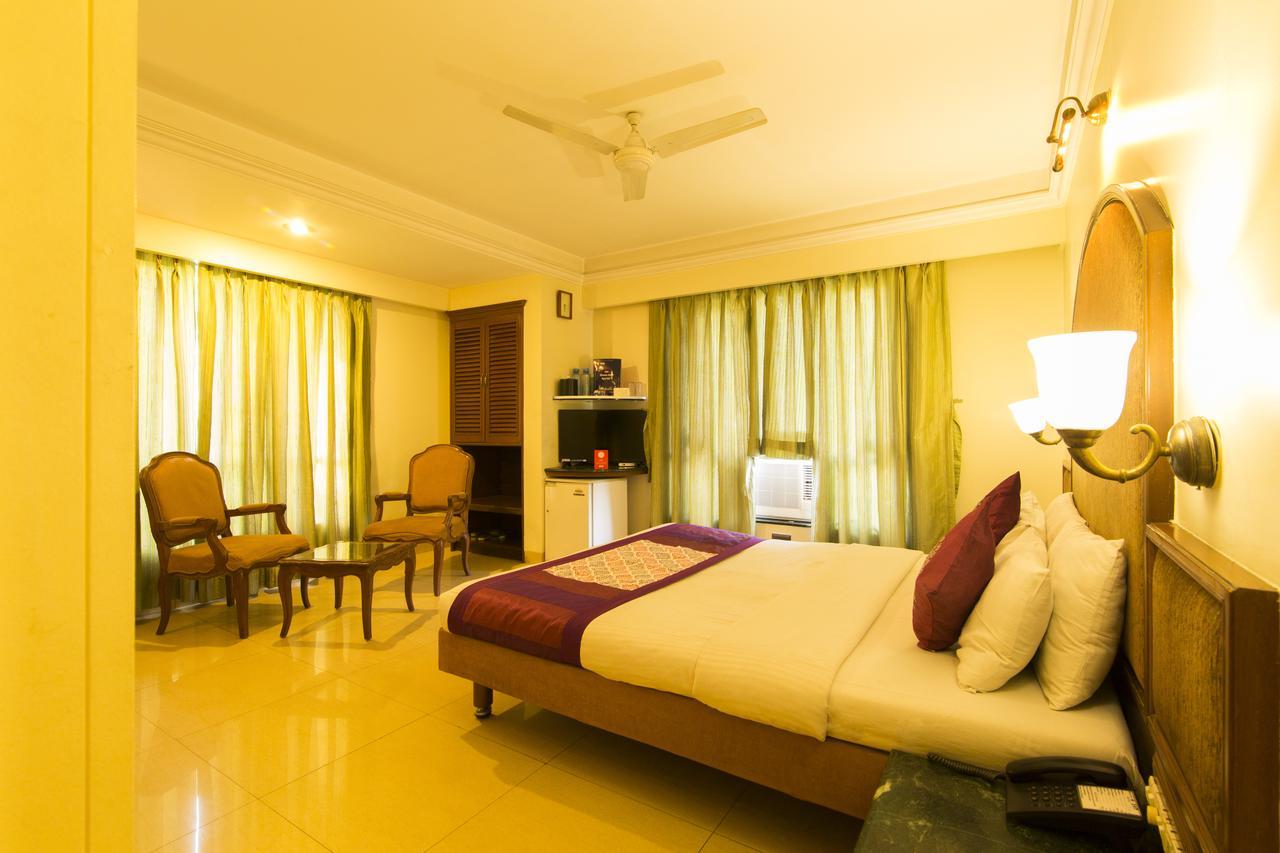 Hotel Srimaan Poona Buitenkant foto